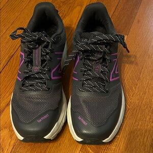New Balance T510, women 9, men 7.5